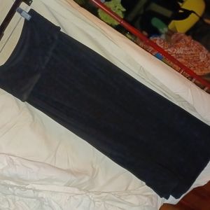 2/$20 Long black skirt